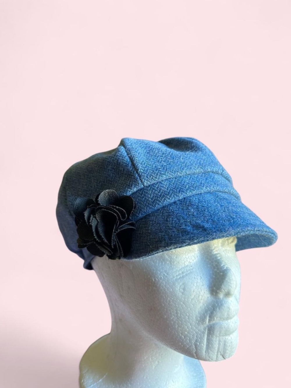 Mucros weavers wool news boy hat